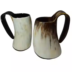 Tasses en corne fabriquées à la main pour une expérience de verres authentiques couvercle étanche, isolation sous vide, tasse à café par l'artisanat en croissant - Product Image 1