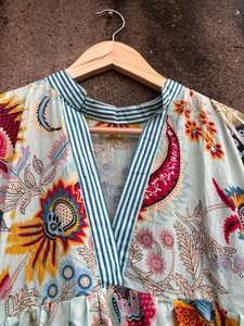 Vestido Maxi de Algodón con Estampado Floral, Vestido de Color Claro con Estampado de Aves, Cintura Natural, Vestido de Algodón Ecológico - Product Image 3