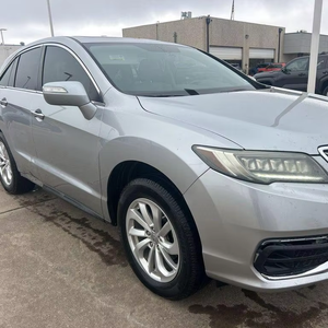 Acura RDX Base SUV d'occasion 2017 avec volant à gauche, intérieur foncé, sièges en cuir, pneus R21 - Product Image 1