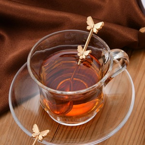 ช้อนชาดีไซน์รูปผีเสื้อสีทองช้อนขนาดเล็กที่สง่างามเพิ่มเสน่ห์ให้กับชุดชากาแฟของหวานและของขวัญขายส่งจากอินเดีย - Product Image 6