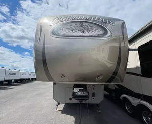 Autocaravanas y Remolques de Viaje F-o-r-e-s-t R-i-v-e-r Columbus 381FL 2025 2024 2026 - Product Image 2