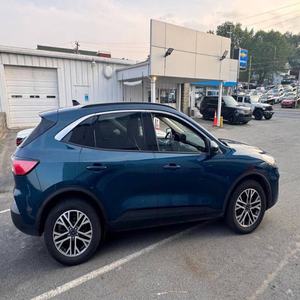 รถยนต์ฟอร์ด เอสเคป SEL ปี 2020 สภาพดี ใช้งานน้อย - Product Image 2