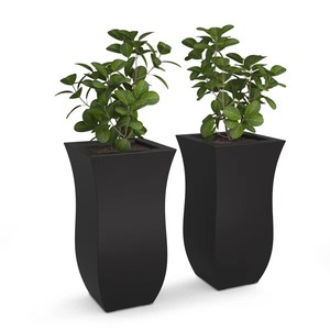 Jardinera de metal negro de diseñador elegante hecha para agregar un toque verde moderno pero clásico a decoraciones elegantes para el hogar - Product Image 6