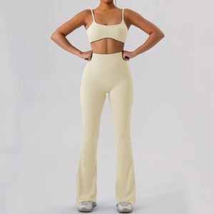 Ensemble de yoga 4 pièces pour femme avec logo personnalisé – Soutien-gorge de sport sensation seconde peau, short taille haute, legging push-up, contrôle du ventre, coupe évasée, été - Product Image 3