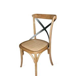 Chaise de mariage de banquet empilable d'hôtel en bois extérieur commercial Style de design industriel pour restaurant à manger et usage domestique - Product Image 2