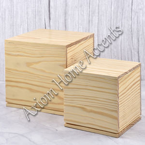 Urna de cremación de madera de calidad superior con detalles artesanales y acabado suave para recuerdos duraderos de Axiom Home Accents - Product Image 2