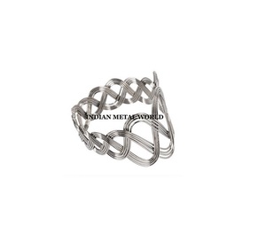 แหวนรัดผ้าเช็ดปากเหล็กสีเงินขนาดและการออกแบบที่น่าสนใจ - Product Image 1