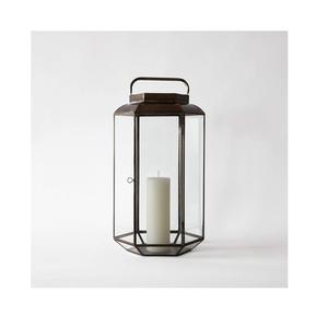 Portavelas de latón clásico con detalles elegantes, perfecto para mejorar la decoración de la sala de estar, el comedor o el dormitorio - Product Image 5