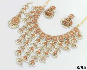 Gargantilla con tachuelas de Kundan y gota tradicional chapada en oro de lujo indio, collar Jumkha, pendiente, conjunto de joyería Mangtika para niña - Product Image 2