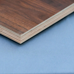 Structure synchrone 9mm 18mm Grain de bois laminé mélamine stratifié contreplaqué de mélamine imperméable pour la décoration de la maison - Product Image 1