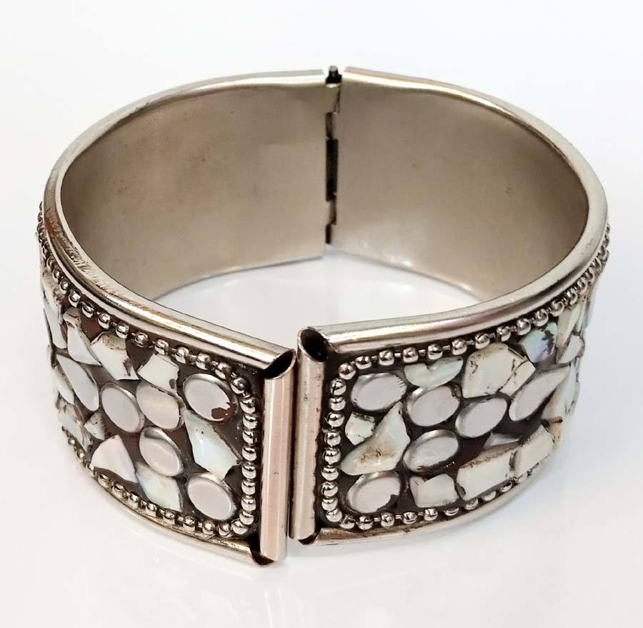 กำหนดเอง