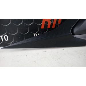 แผงด้านขวาใต้เบาะ Aprilia Tuono 660cc Factory (22>24) 2B006645 น้ำมันเบนซิน 660 - Product Image 2