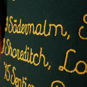 Chaqueta de Béisbol Otoñal con Logotipo Personalizado OEM para Hombre, Parches Bordados, Manga de Cuero, Chaqueta Deportiva Universitaria para Hombre - Product Image 2