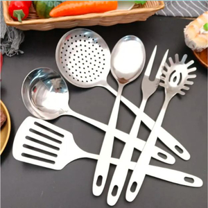 Ensemble de service de nourriture en métal en acier inoxydable avec tête argentée et manche en bois, parfait pour servir des couverts élégants de haute qualité - Product Image 5