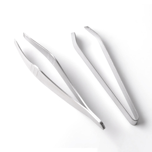 Prix de gros Mini pince à épiler portable en acier inoxydable pour os de poisson Outils de cuisine pour pinces à outils pour ustensiles d'affaires - Product Image 3