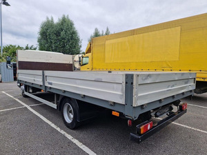 Camion léger d'occasion de bonne qualité, MITSU BISHI FUSO CANTER 70C18 Diesel Manuel 4x2 de 2013, en bon état, idéal pour les déménagements. - Product Image 4