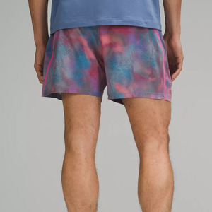 Short d'entraînement de tennis pour hommes monocouche 4 sens extensible coupe ample couleur contrastée tissu satiné OEM service de vente en gros - Product Image 3