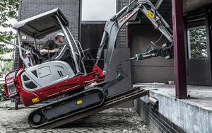 รถขุดขนาดเล็ก Takeuchi TB215 แบบตีนตะขาบ พร้อมมอเตอร์และปั๊ม น้ำหนัก 557 กก. ใช้งานได้ 10,001-20,000 ชั่วโมง เหมาะสำหรับงานเกษตรและก่อสร้าง - Product Image 6