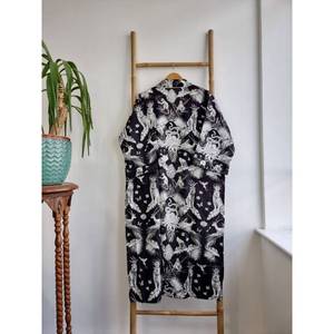 Bata de Baño Ligera Estilo Boho, Kimono de Algodón con Estampado Floral, Tejido Suave y Cómodo - Product Image 1
