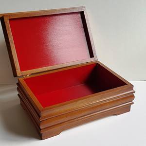 Compre regalos y artesanías de color Rad de madera Cajas de madera Letreros de pared hechos en la India - Product Image 4