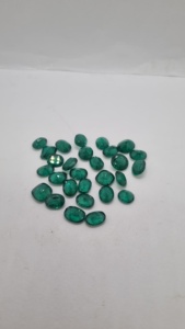 Pierre précieuse saphir vert - Product Image 2