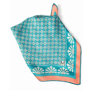 Petit foulard en soie satinée 100% avec bords roulés à la main, foulard de luxe en soie 50x50cm, MonaScarfs pour femmes - Product Image 3