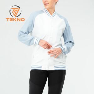 Vestes universitaires pour femmes personnalisées 2025 Vestes universitaires brodées de haute qualité pour jeunes adultes Service OEM personnalisé - Product Image 1