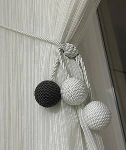 Attaches de rideaux en corde de luxe avec pompons à boules, draperie décorative moderne - Product Image 1