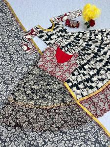 Élégance sans effort de qualité supérieure robes en Georgette indienne pakistanaise robe Dupatta pour événements formels mariages Style Salwar - Product Image 6