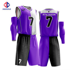 Kit de maillot de basket-ball personnalisé pour adulte avec design sublimé et tissu respirant parfait pour l'entraînement en équipe et l'utilisation promotionnelle - Product Image 1