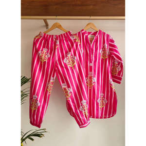 Ensemble deux pièces en lin Bougainvillea avec pantalon à revers et haut à manches trois-quarts, tenue printemps/été - Product Image 3