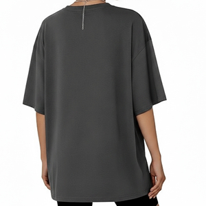 เสื้อยืดผู้หญิง OEM/ODM ผ้าฝ้ายถัก 100% คอกลม ทรงปกติ ระบายอากาศได้ดี ตกแต่งด้วยลายปัก ปักโลโก้ตามสั่ง เหมาะสำหรับใส่ในฤดูร้อน - Product Image 3