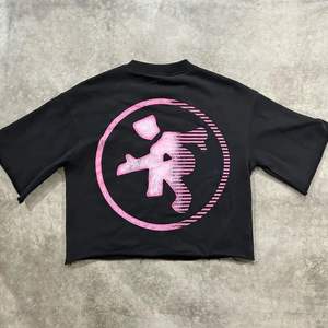 Camiseta Oversize Corta y Cuadrada para Hombre, de Felpa Francesa de 300 Gsm, con Cuello Grueso, Efecto Desgastado Ácido, Pedrería y Estampado DTG/Serigrafía - Product Image 2