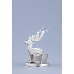 Porte-bougie en aluminium moderne décoratif en forme de petit renne, fait à la main, pour la décoration de table de fête de Noël - Product Image 1