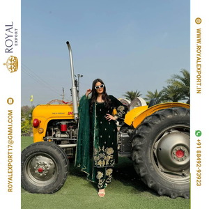 Lanzamiento de colecciones de trajes de terciopelo de viscosa pura de diseñador exclusivo por el fabricante Royal Export en Surat Gujarat - Product Image 3