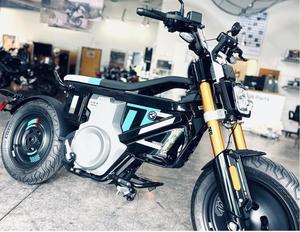 Nouvelle moto électrique 2024 certifiée CE 02, personnalisation ODM de qualité DIY, garantie de 5 ans, origine américaine, options de financement - Product Image 1