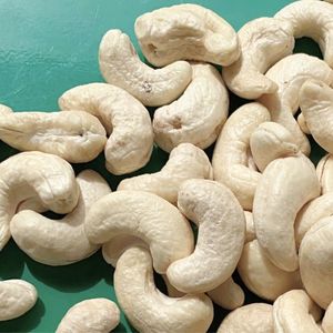 Vietnam Trusted Supplier Cashew In Vietnam Commercial Quality Cashew <b>Nut</b> <b>Kernel</b> Ww320 Ww240 Exported To Asia, EU, MIDDLE EAST - Product Image 1