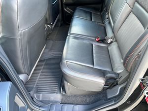 Nissan Frontier PRO-4X 2023, Cabina Doble 4x4, Gasolina, Bajo Kilometraje - Product Image 4