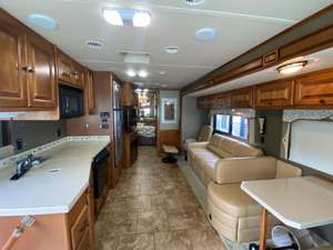 Used 2013 Tiffin Motorhomes A-l-l-e-g-r-o 31 SA ready to sell - Product Image 5