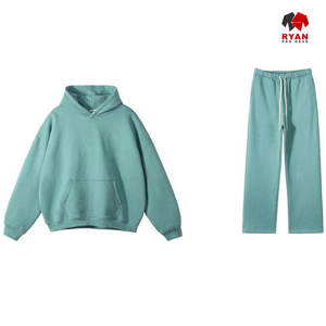 Survêtement personnalisé Ryan Pro Gear pour hommes, tissu confortable et respirant avec logo personnalisé, coupe classique - Product Image 4