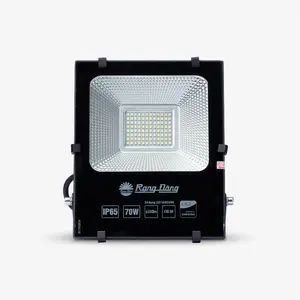 ไฟ LED ทํางานที่สว่างเป็นพิเศษ IP66 น้ําท่วมกลางแจ้ง 6500K สําหรับสนามเด็กเล่นลานสวนระเบียง