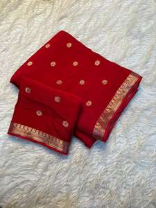 Elegante Sari de Seda Jacquard Banarasi para Mujer con Tejido para Bodas y Fiestas, Hecho en India - Product Image 3