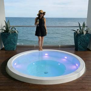 Piscina de acrílico personalizada integrada para SPA, mini piscina de inmersión para patio trasero, piscina elevada sobre el suelo. - Product Image 2