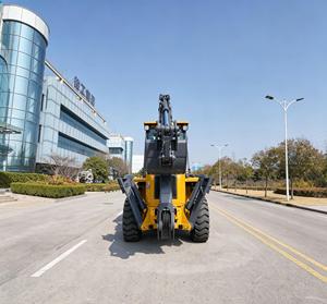 Chargeuse-pelleteuse 4x4 WZ30-25 haute performance pour travaux de construction, d'infrastructure, d'agriculture et de projets utilitaires - Product Image 3
