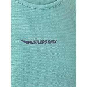 Camiseta Deportiva M FITNESS para Hombre, Verde, 100% Poliéster, Tejido Transpirable de Secado Rápido, Cuello Redondo, Casual, 220g, Color Degradado - Product Image 3