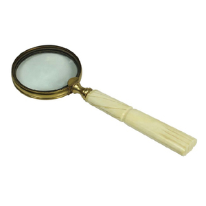 Lente de aumento de lectura de vidrio óptico de alta calidad con acabado transparente perfecto para personas mayores y uso profesional - Product Image 1