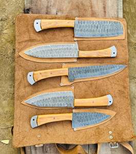 Juego de Cuchillos de Chef de Alta Calidad con Mangos de Madera, 5 Piezas con Funda de Cuero, Hechos a Mano, Acero Damasco de 110 Capas, Precios al por Mayor - Product Image 1