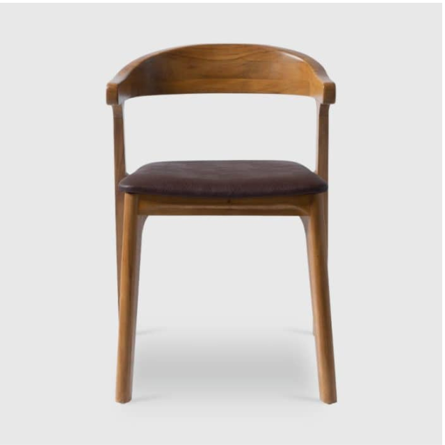 คัสตาร์ม