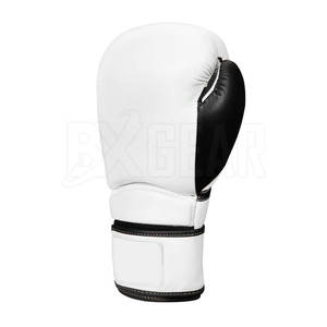 Gants de boxe en cuir de vente directe d'usine avec doublure intérieure douce et coutures durables pour le confort et la stabilité - Product Image 6