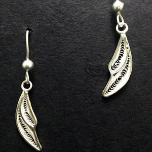 Pendientes de 7 hojas y balanceantes de alto grado superventas, proveedor indio de alta calidad directo con brillo brillante - Product Image 1